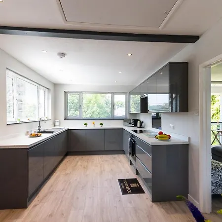 Thornbeck Manor Willa *