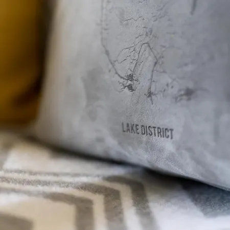 Willa Thornbeck Manor *