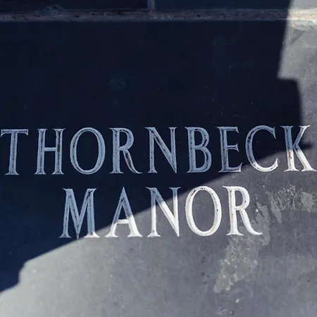 فيلة Thornbeck Manor