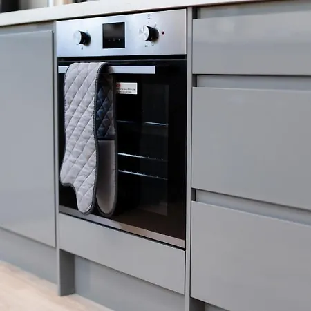 Thornbeck Manor Willa