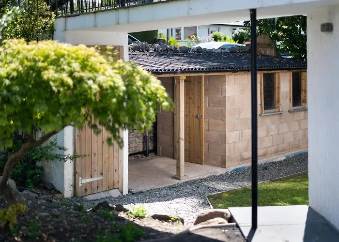 Thornbeck Manor Villa