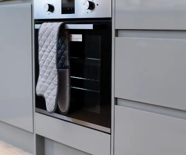 Thornbeck Manor Villa