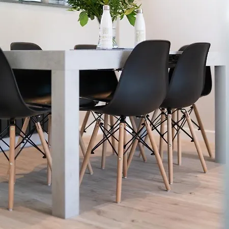 Thornbeck Manor Villa