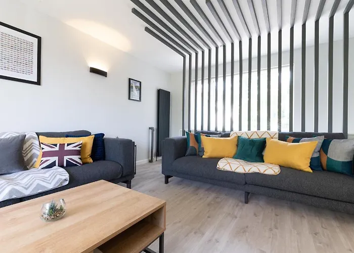 Thornbeck Manor Villa